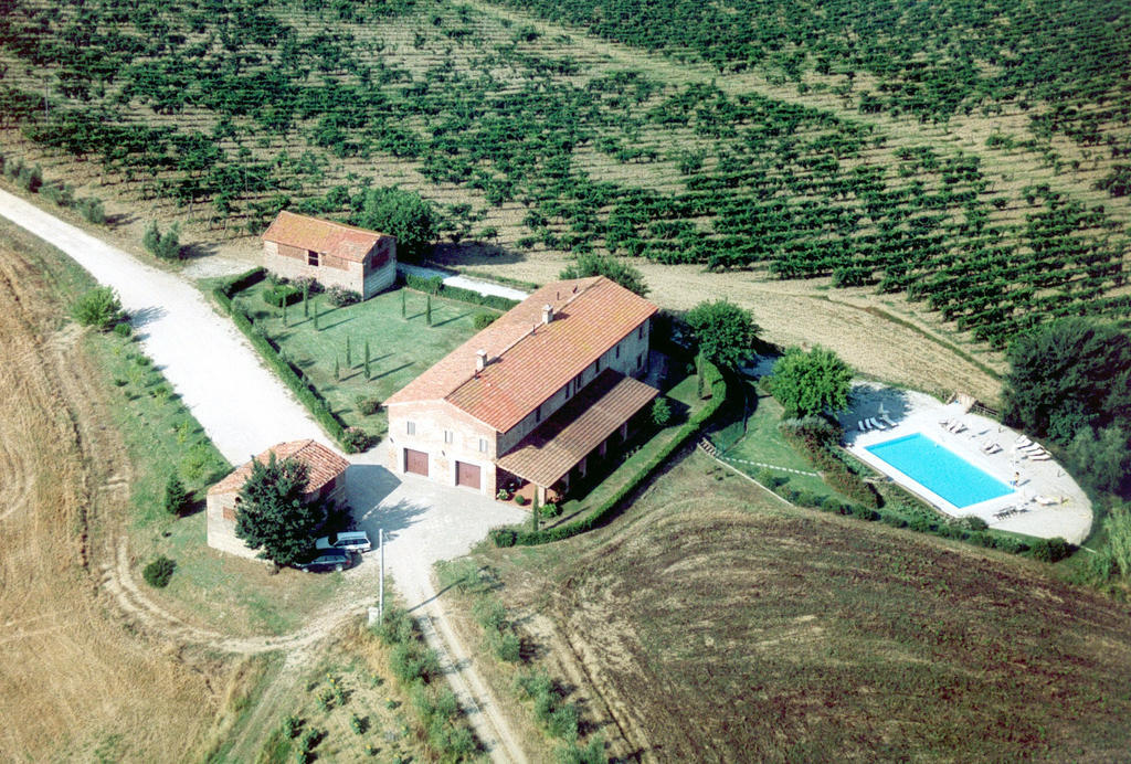 Вилла Tenuta Di Colle Alberti Agriturismo Черрето-Гвиди Экстерьер фото